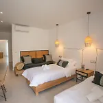 ホテル The George Mykonos 4*