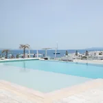 The George Mykonos 4* Platísz Jalósz