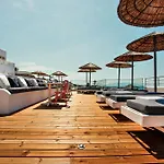 ホテル The George Mykonos