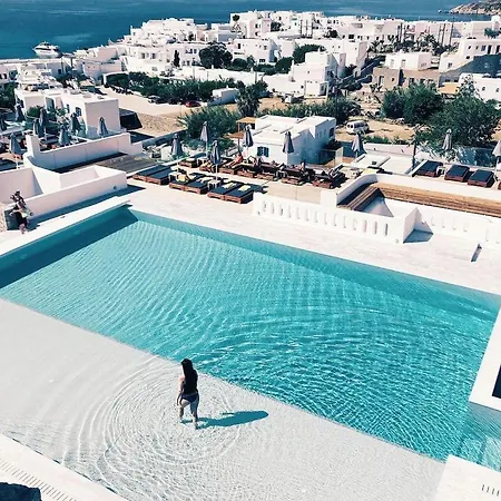 The George Mykonos Отель 4*