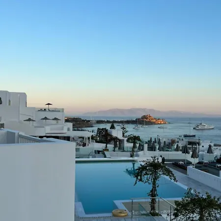 The George Mykonos 4*