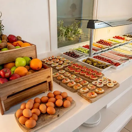 The George Mykonos Hotel 4*