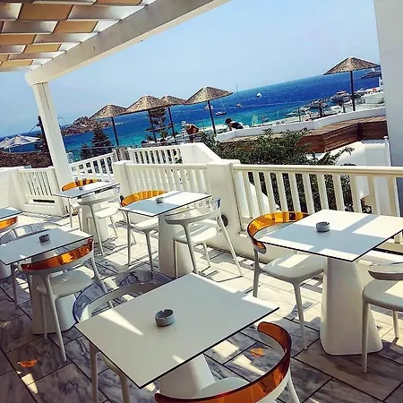 Отель The George Mykonos 4*