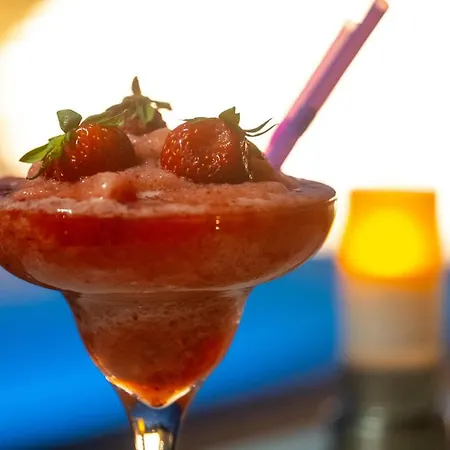 Отель The George Mykonos 4*