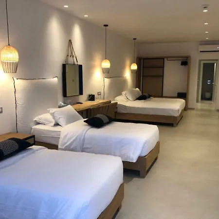 Отель The George Mykonos 4*