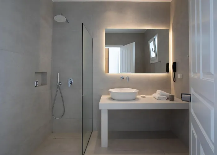 The George Mykonos Hotel 4*