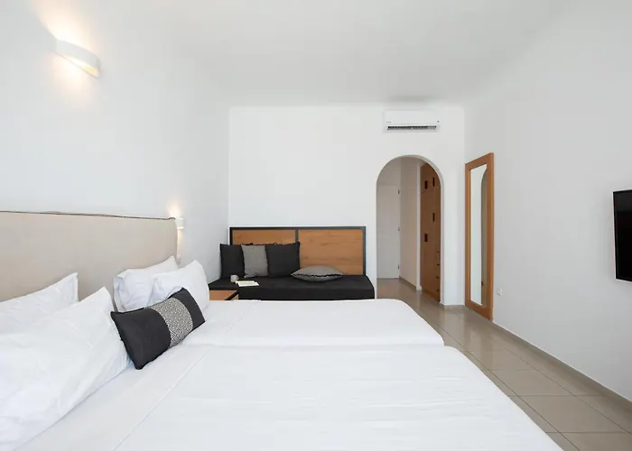 The George Mykonos Hotell 4*